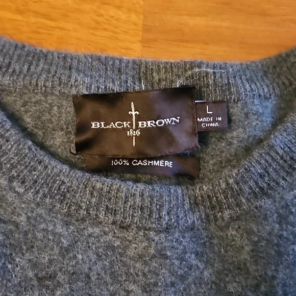 Gray Cashmere Sweater - Picture 2 of 5